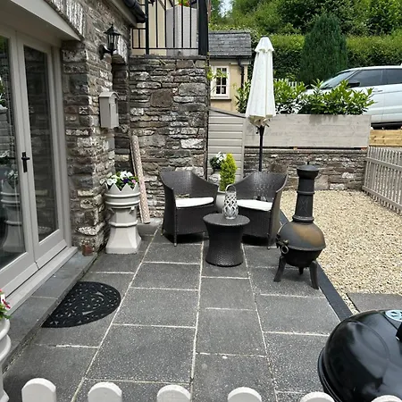 Cosy Riverside Property Aberbran Exterior photo